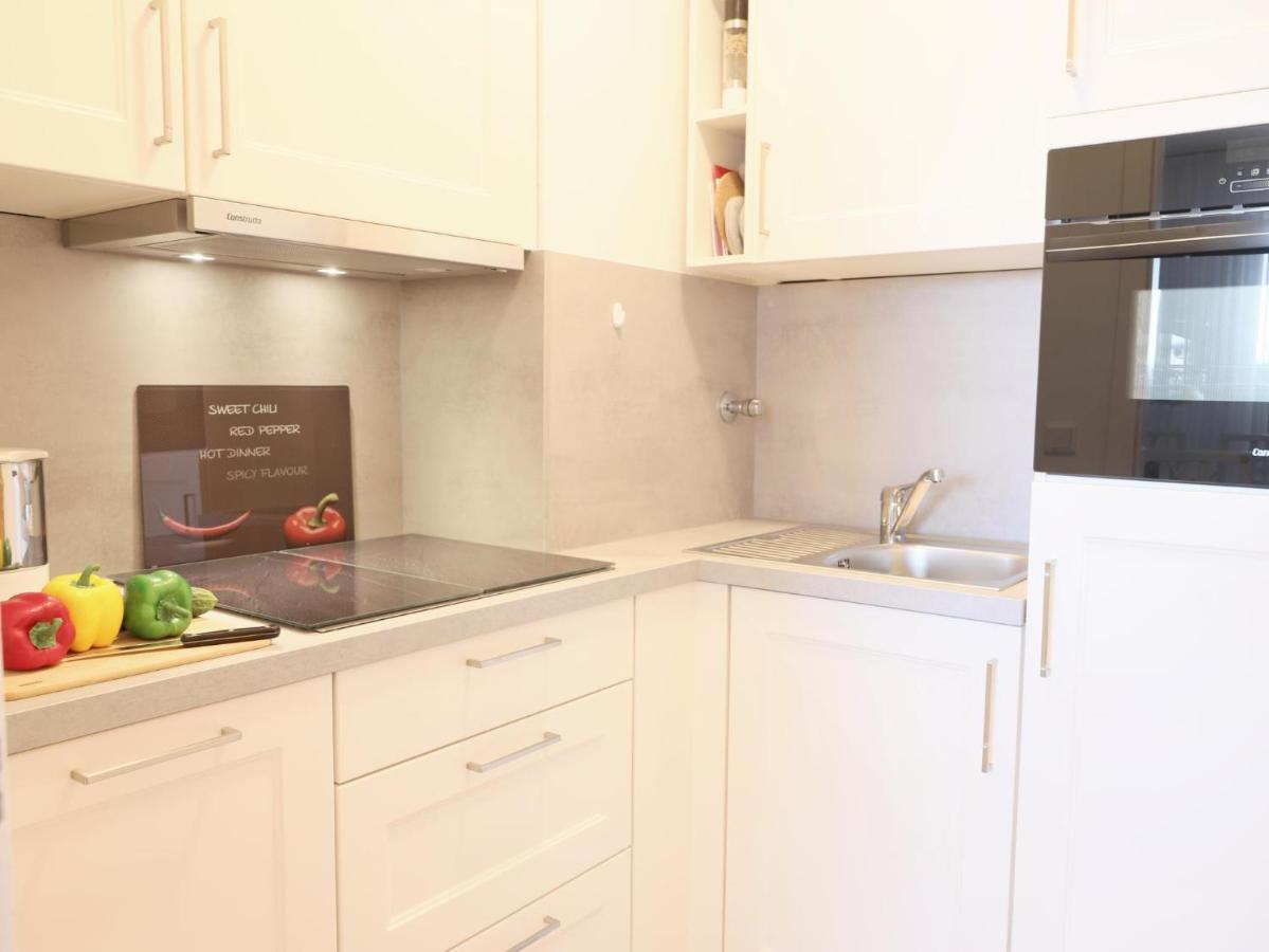 Einfaches 2-Zimmer-Appartement Mit Balkon. Westerland Kültér fotó